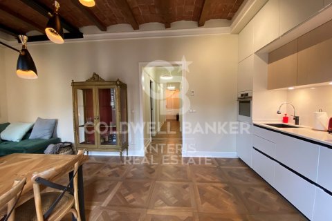 Продажа квартиры в Барселона, Испания 2 спальни, 82м2 №156921 - фото 3