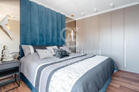 Продажа пентхауса в Барселона, Испания 2 спальни, 83м2 №156922 - фото 6