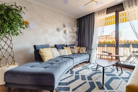 Продажа пентхауса в Барселона, Испания 2 спальни, 83м2 №156922 - фото 19