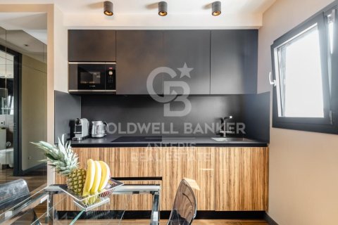 Продажа пентхауса в Барселона, Испания 2 спальни, 83м2 №156922 - фото 3