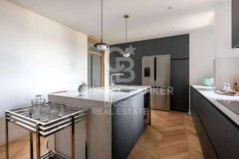 Huoneisto myytävänä Madrid, Espanja, 3 makuuhuonetta, 240 m2 No. 156920 - kuva 17