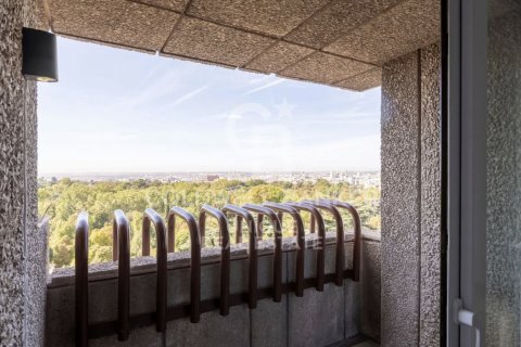 Huoneisto myytävänä Madrid, Espanja, 3 makuuhuonetta, 240 m2 No. 156920 - kuva 10