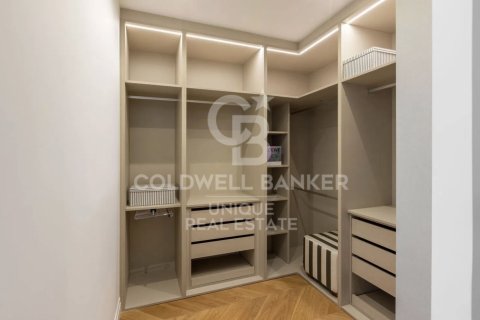 Huoneisto myytävänä Madrid, Espanja, 3 makuuhuonetta, 240 m2 No. 156920 - kuva 29