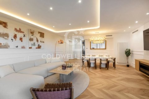 Huoneisto myytävänä Madrid, Espanja, 3 makuuhuonetta, 240 m2 No. 156920 - kuva 4