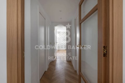 Huoneisto myytävänä Madrid, Espanja, 3 makuuhuonetta, 240 m2 No. 156920 - kuva 18