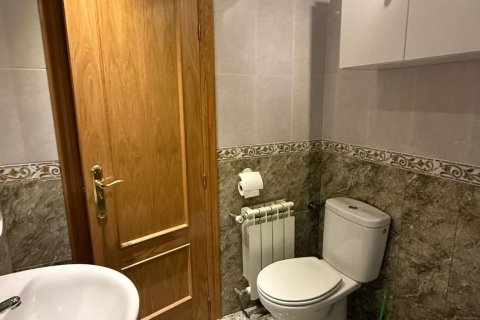 House for sale in Leon, Spain 10 bedrooms, 256 sq.m. No. 173260 - photo 17