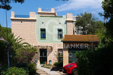 Kolmio myytävänä Barcelona, Espanja, 5 makuuhuonetta, 322 m2 No. 160108 - kuva 23