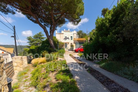 Kolmio myytävänä Barcelona, Espanja, 5 makuuhuonetta, 322 m2 No. 160108 - kuva 3