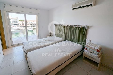 Gewerbeimmobilien zum Verkauf in Empuriabrava, Girona, Spanien 438 m2 Nr. 160107 - Foto 12