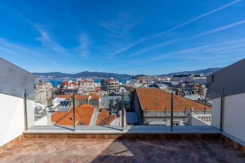 Penthouse w Vigo, Pontevedra, Hiszpania 4 sypialnie, 225 mkw. nr 160127 – zdjęcie 1