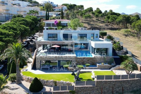 Villa for sale in Llanca, Girona, Spain 4 bedrooms, 723 sq.m. No. 160126 - photo 6