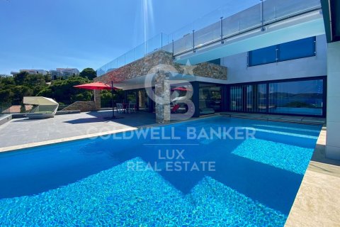 Villa for sale in Llanca, Girona, Spain 4 bedrooms, 723 sq.m. No. 160126 - photo 12