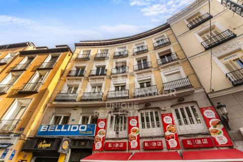 Продажа квартиры в Мадрид, Испания 3 спальни, 139м2 №160128 - фото 10