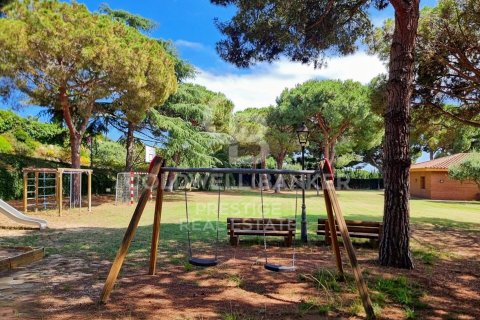 House for sale in Sant Andreu de Llavaneres, Barcelona, Spain 9 bedrooms, 817 sq.m. No. 160129 - photo 26