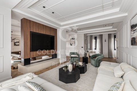 Huoneisto myytävänä Madrid, Espanja, 4 makuuhuonetta, 431 m2 No. 160109 - kuva 5