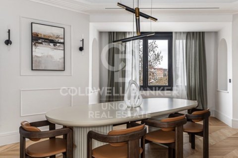 Huoneisto myytävänä Madrid, Espanja, 4 makuuhuonetta, 431 m2 No. 160109 - kuva 9