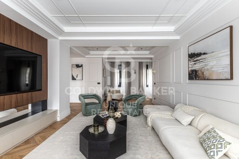 Huoneisto myytävänä Madrid, Espanja, 4 makuuhuonetta, 431 m2 No. 160109 - kuva 4