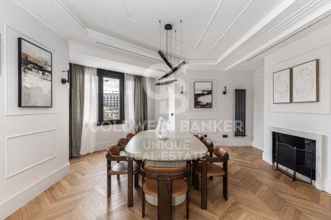 Huoneisto myytävänä Madrid, Espanja, 4 makuuhuonetta, 431 m2 No. 160109 - kuva 10