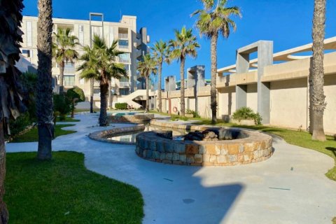 Wohnung zum Verkauf in La Mata, Alicante, Spanien 2 Schlafzimmer, 67 m2 Nr. 189642 - Foto 3