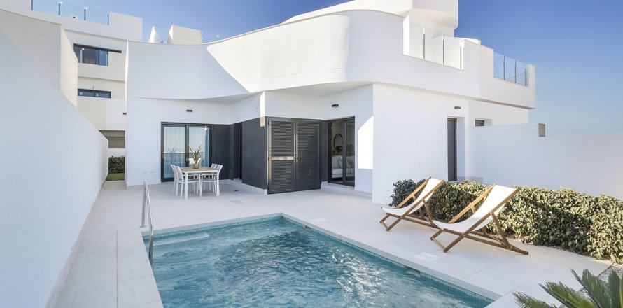 Townhouse in Torrevieja, Alicante, Spanien 3 Schlafzimmer, 167 m2 Nr. 189637