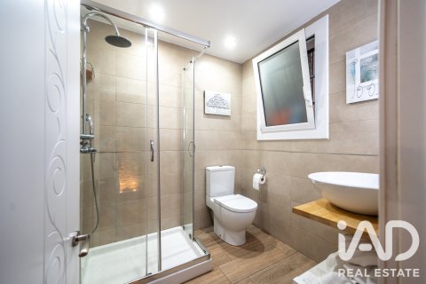 Wohnung zum Verkauf in Barcelona, Spanien 2 Schlafzimmer, 103 m2 Nr. 196529 - Foto 13