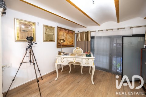 Wohnung zum Verkauf in Barcelona, Spanien 2 Schlafzimmer, 103 m2 Nr. 196529 - Foto 27