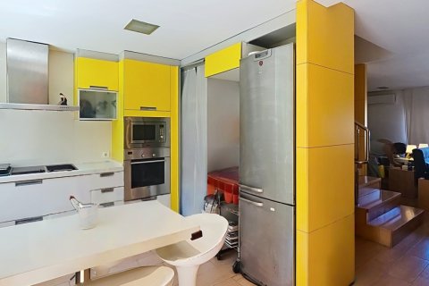 Kaupunkipientalo myytävänä Chiva, Valencia, Espanja, 2 makuuhuonetta, 251.34 m2 No. 196530 - kuva 7