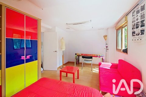Kaupunkipientalo myytävänä Chiva, Valencia, Espanja, 2 makuuhuonetta, 251.34 m2 No. 196530 - kuva 25
