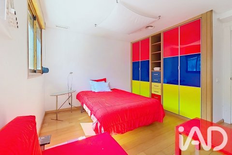 Kaupunkipientalo myytävänä Chiva, Valencia, Espanja, 2 makuuhuonetta, 251.34 m2 No. 196530 - kuva 24