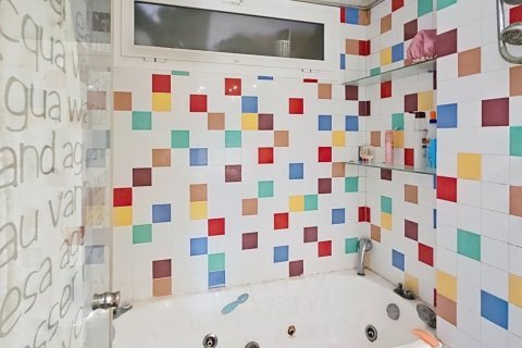 Kaupunkipientalo myytävänä Chiva, Valencia, Espanja, 2 makuuhuonetta, 251.34 m2 No. 196530 - kuva 22