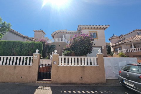 Villa zum Verkauf Villamartin, Alicante, Spanien 3 Schlafzimmer, 189 m2 Nr. 116865 - Foto 1