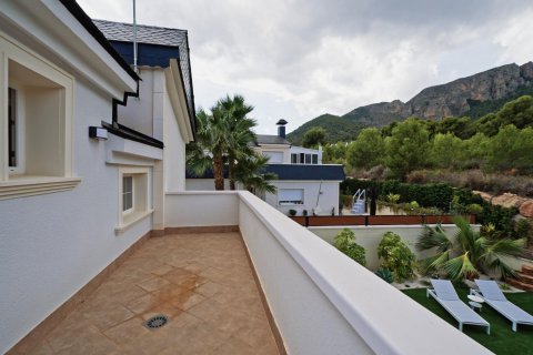 Villa for sale Polop, Alicante, Spain 3 bedrooms, 168 sq.m. No. 116869 - photo 11