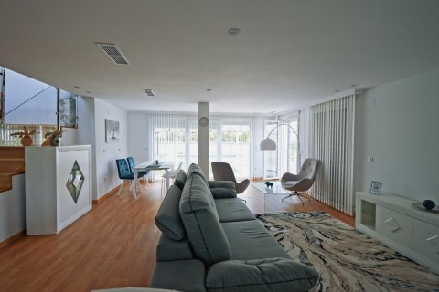 Villa for sale Polop, Alicante, Spain 3 bedrooms, 168 sq.m. No. 116869 - photo 2