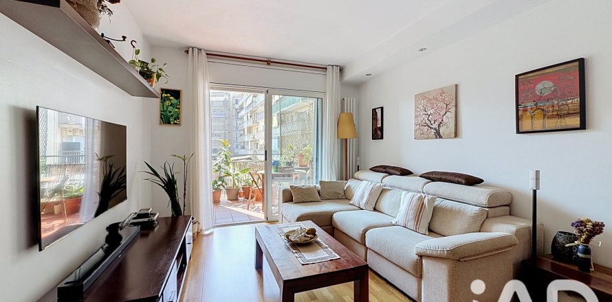 Apartment à Sant Adria De Besos, Barcelona, Espagne 3 chambres, 100 m2 No. 187535