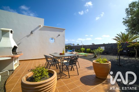 House à vendre à Yaiza, Lanzarote, Espagne, 3 chambres, 142 m2 No. 187534 - photo 12