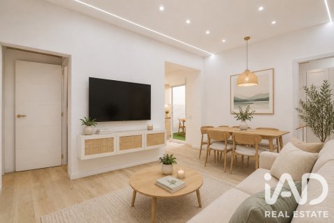 Apartment à vendre à Barcelona, Espagne, 3 chambres, 55 m2 No. 187533 - photo 4