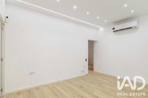 Apartment à vendre à Barcelona, Espagne, 3 chambres, 55 m2 No. 187533 - photo 13