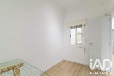 Apartment à vendre à Barcelona, Espagne, 3 chambres, 55 m2 No. 187533 - photo 14