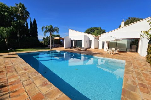 Villa a Ondara, Alicante, Spagna 5 camere da letto, 290 mq. N° 147463