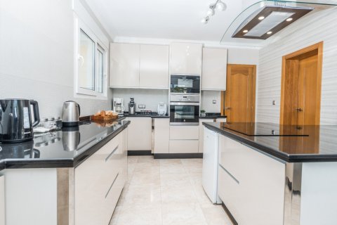 Villa in vendita a Javea, Alicante, Spagna 6 camere da letto, 390 mq. N° 147462 - foto 8