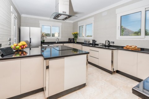 Villa in vendita a Javea, Alicante, Spagna 6 camere da letto, 390 mq. N° 147462 - foto 3