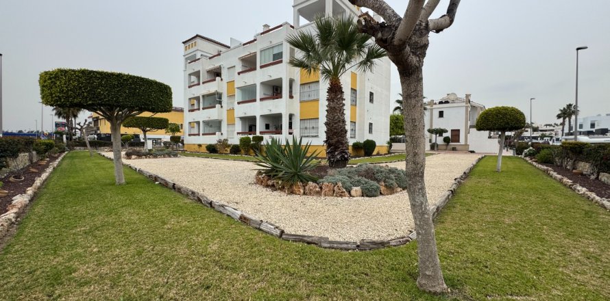 Квартира в Дехеса де Кампоамор, Аликанте, Испания 2 спальни, 80м2 №147460