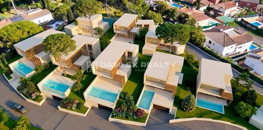 Tontti Calonge, Girona, Espanja 4 makuuhuonetta, 4304 m2 No. 176770