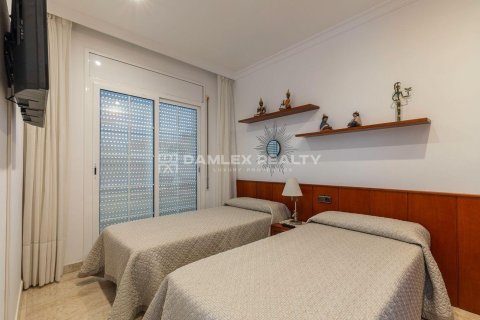Willa w Lloret de Mar, Girona, Hiszpania 5 sypialni, 320 mkw. nr 176775 – zdjęcie 16