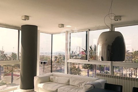 Apartment à vendre à Barcelona, Espagne, 3 chambres, 144 m2 No. 179025 - photo 2