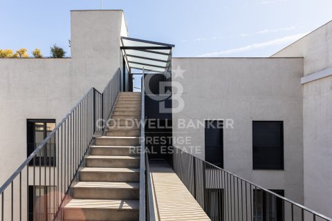 Kattohuoneisto myytävänä Barcelona, Espanja, 2 makuuhuonetta, 128 m2 No. 179023 - kuva 24