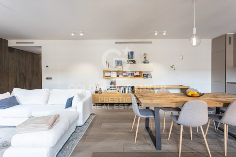 Kattohuoneisto myytävänä Barcelona, Espanja, 2 makuuhuonetta, 128 m2 No. 179023 - kuva 6