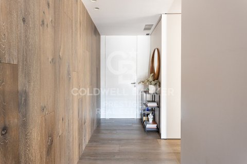 Kattohuoneisto myytävänä Barcelona, Espanja, 2 makuuhuonetta, 128 m2 No. 179023 - kuva 12
