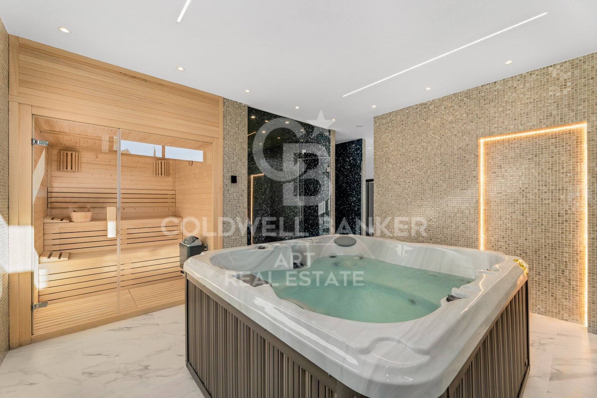 Villa en Estepona, Málaga, España 6 dormitorios, 1038 m2 No. 179022