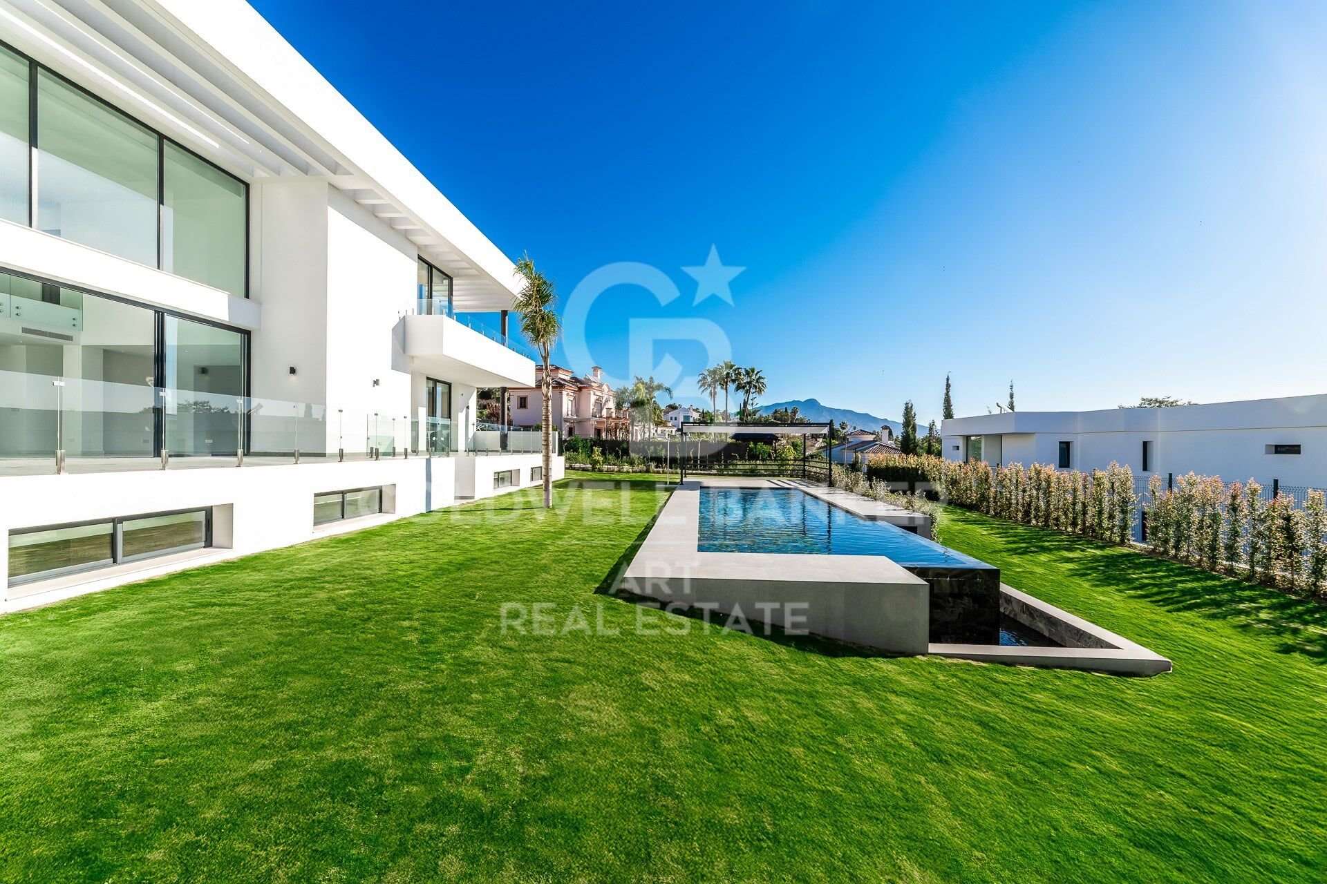 Villa en Estepona, Málaga, España 6 dormitorios, 1038 m2 No. 179022